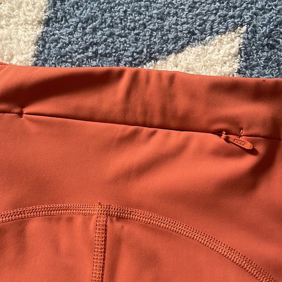 Coral Nike pro dri-fit shorts with zipper - Picture 3 of 5